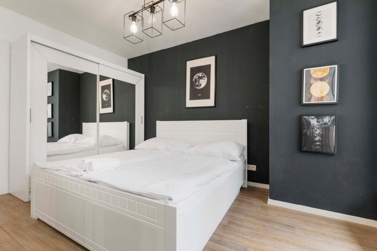 Lam Moon - Ac - Terrace Lägenhet Bratislava Exteriör bild
