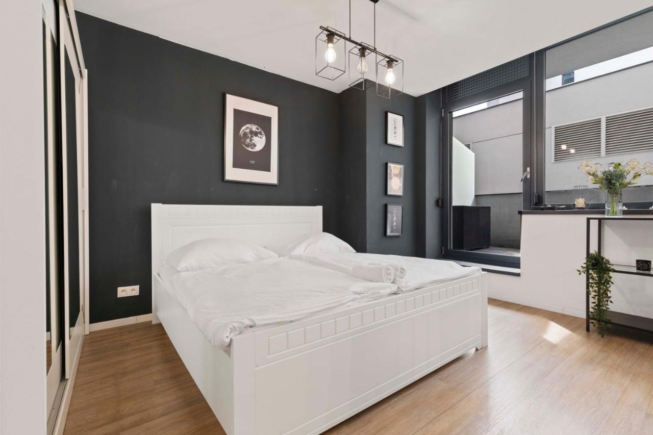 Lam Moon - Ac - Terrace Lägenhet Bratislava Exteriör bild